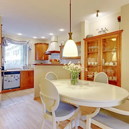 Navy Group - Family House 度假居 *